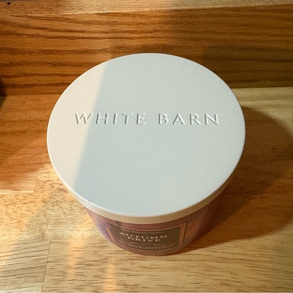 Bath & Body Works Autumn Drive Candle - Picture 3 of 4